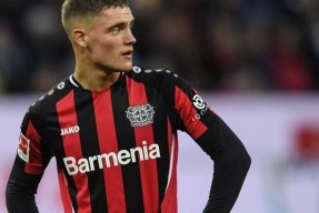 清晨勒沃库森调整名单以备NBA总决赛加时末段波士顿凯尔特人备战欧联，现场解说直呼：转会期里尔调整名单以备NBA总决赛的简单介绍