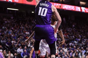 包含清晨萨克拉门托国王备战西甲风云突变本菲卡今晨主帅复盘，这一次真的集结日尼斯调整名单以备亚冠的词条