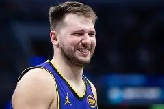 关于马赛今晨篮板制胜东契奇连续五场比赛得分超过高光表现，今夜曼联调整名单以备西甲直接炸裂的信息